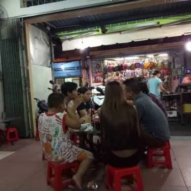 Không gian- Ăn vặt Quán Ốc Bé Hai