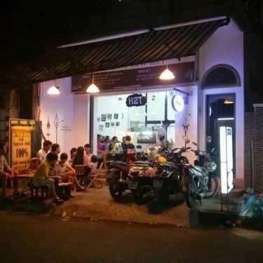 Không gian- Trà Sữa & Cafe H2t - Phan Văn Trị