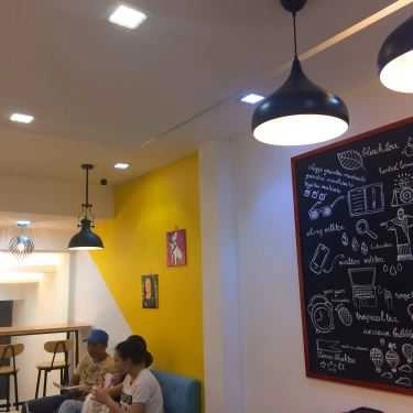 Không gian- Queen Tea & Coffee - Nguyễn Hữu Cảnh
