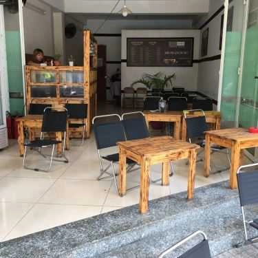 Không gian- Quỳnh Anh Coffee