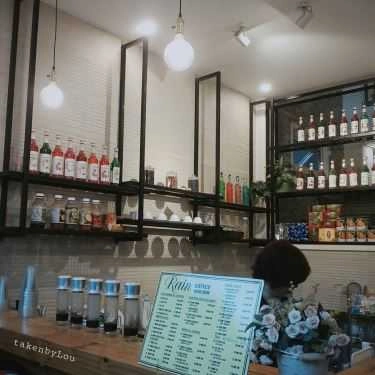 Không gian- Rain Coffee