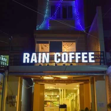 Không gian- Rain Coffee