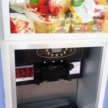 Tổng hợp- Cafe Rainbow Yogurt - Phạm Văn Đồng