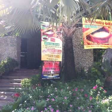 Không gian- Rendezvous Cafe