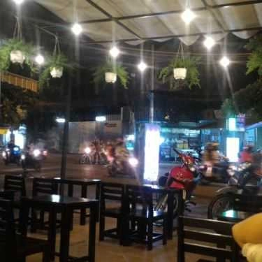 Không gian- Rifa Coffee & Tea