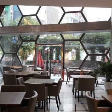 Không gian- Rita Võ Cafe - Trần Não