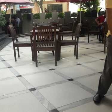 Không gian- Rita Võ Cafe - Trần Não