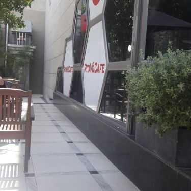 Không gian- Rita Võ Cafe - Trần Não