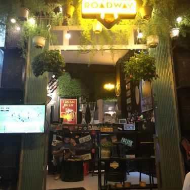 Không gian- Roadway Cafe & Beer