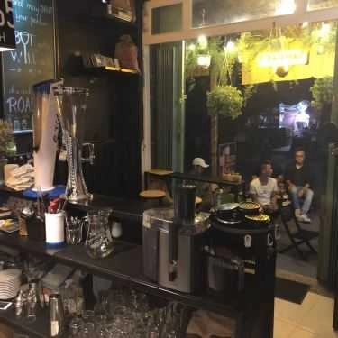 Không gian- Roadway Cafe & Beer