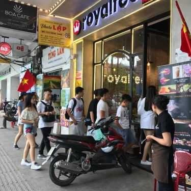 Tổng hợp- Cafe Royaltea Flagship Store - Trà Sữa Đài Loan - Võ Văn Tần