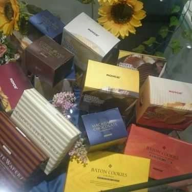 Tổng hợp- Tiệm Bánh Royce Nama Chocolate - TTTM Takashimaya