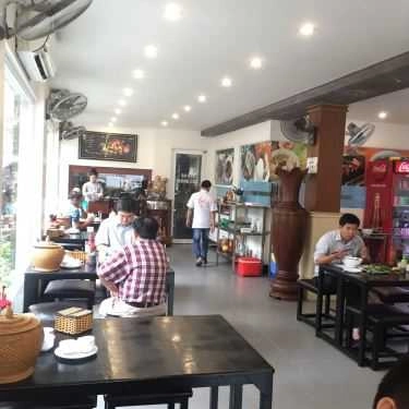Không gian- SaLa Cafe