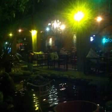 Không gian- Salado Cafe - Sân Vườn & Máy Lạnh