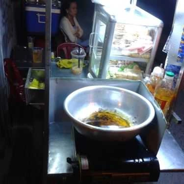 Không gian- Salam - Cá Viên Chiên & Ăn Vặt