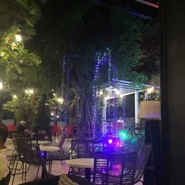 Không gian- Saphire Cafe