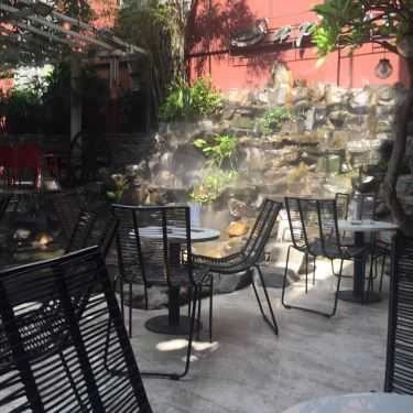 Không gian- Saphire Cafe