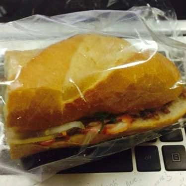 Món ăn- Tiệm Bánh Bánh Mì Sáu Minh - Võ Văn Tần