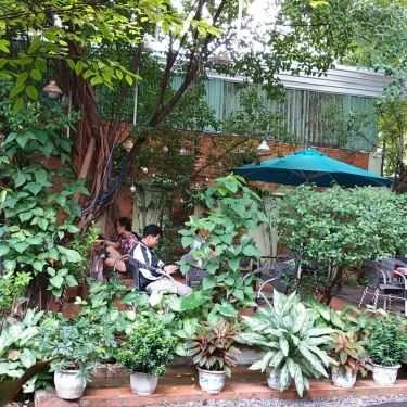Không gian- Si Cafe
