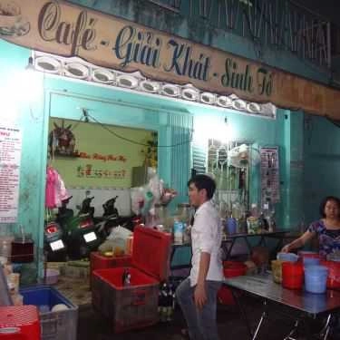 Không gian- Ăn vặt Sinh Tố 4 Mùa
