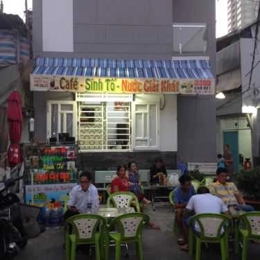 Không gian- Ăn vặt Cafe & Giải Khát