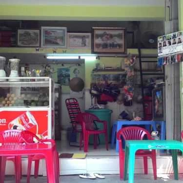 Không gian- Ăn vặt Sinh Tố Oanh