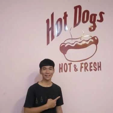 Không gian- Ăn vặt Sisi's Hotdogs