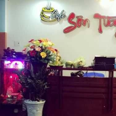 Không gian- Sơn Tùng Cafe