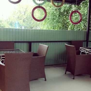Không gian- Sơn Tùng Cafe