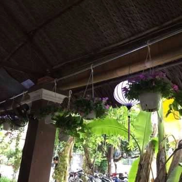 Không gian- Sông Quê Cafe