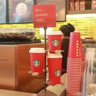 Tổng hợp- Starbucks Coffee - Pearl Plaza