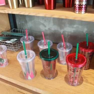 Tổng hợp- Starbucks Coffee - Pearl Plaza