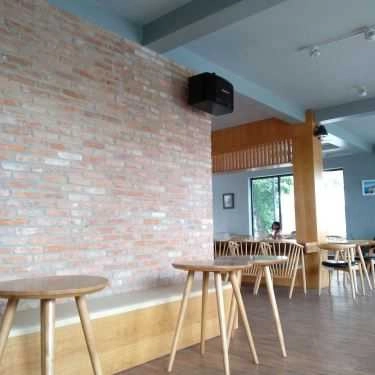 Không gian- Steven Café