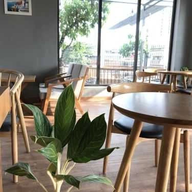 Không gian- Steven Café