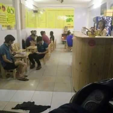 Không gian- Tái Ngộ - Sinh Tố & Cafe