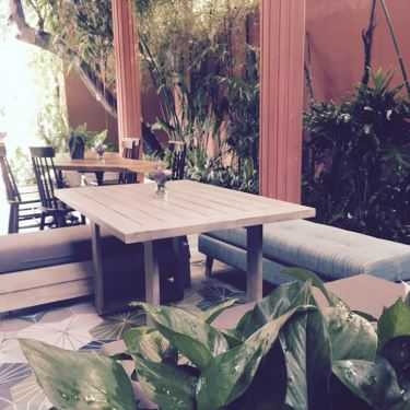 Không gian- Te'z - Coffee & Lounge