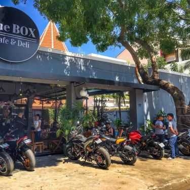 Tổng hợp- The Box Cafe & Deli