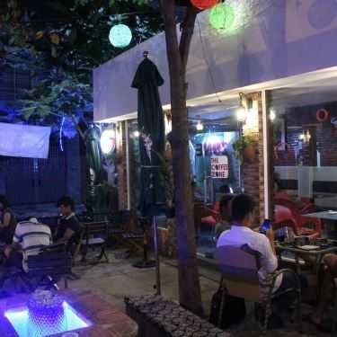 Không gian- The Coffee Zone - Lê Đức Thọ