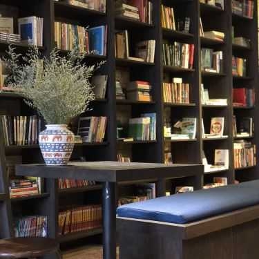 Tổng hợp- The Hidden ElePhant - Books & Coffee