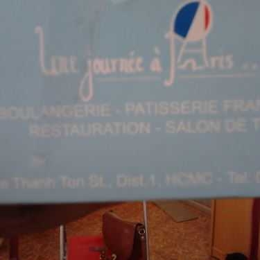 Tổng hợp- Une Journée à Paris Cafe & Bakery