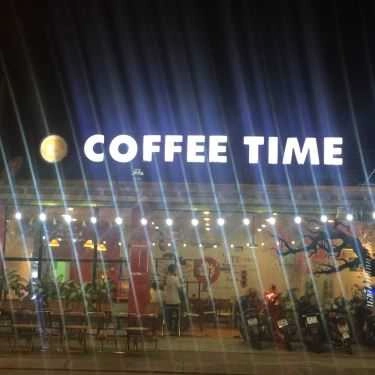 Không gian- Coffee Time House