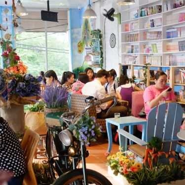 Tổng hợp- Tiny Garden - Cafe Sách