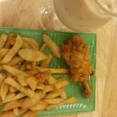 Món ăn- Cafe Kem Cuộn Thỏ Bảy Màu