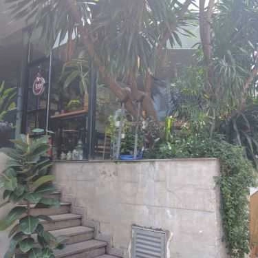 Không gian- Tony - Cafe & Cơm Văn Phòng