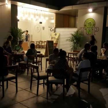 Không gian- TOP Coffee & Ice Cream