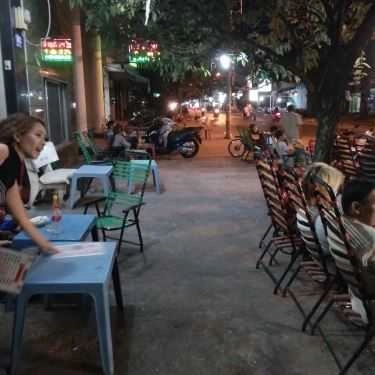 Không gian- Ăn vặt Trà Sữa & Cá Viên Chiên 144