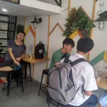Không gian- Ăn vặt Mẹ Tôi - Trà Sữa Nhà Làm - Ni Sư Huỳnh Liên