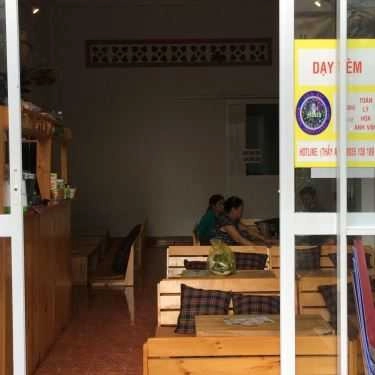 Không gian- Cafe Trà Sữa & Ăn Vặt Nhà Làm