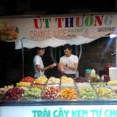 Không gian- Cafe Út Thương - Trái Cây Kem Tự Chọn