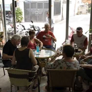 Tổng hợp- Trắng Cafe - Lê Lai
